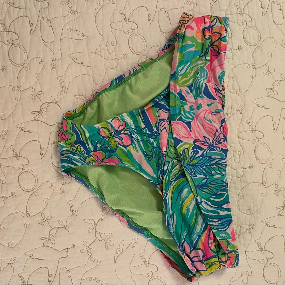 Lilly Pulitzer surf gypsea sarong swim bottom size 10 excellent condition
